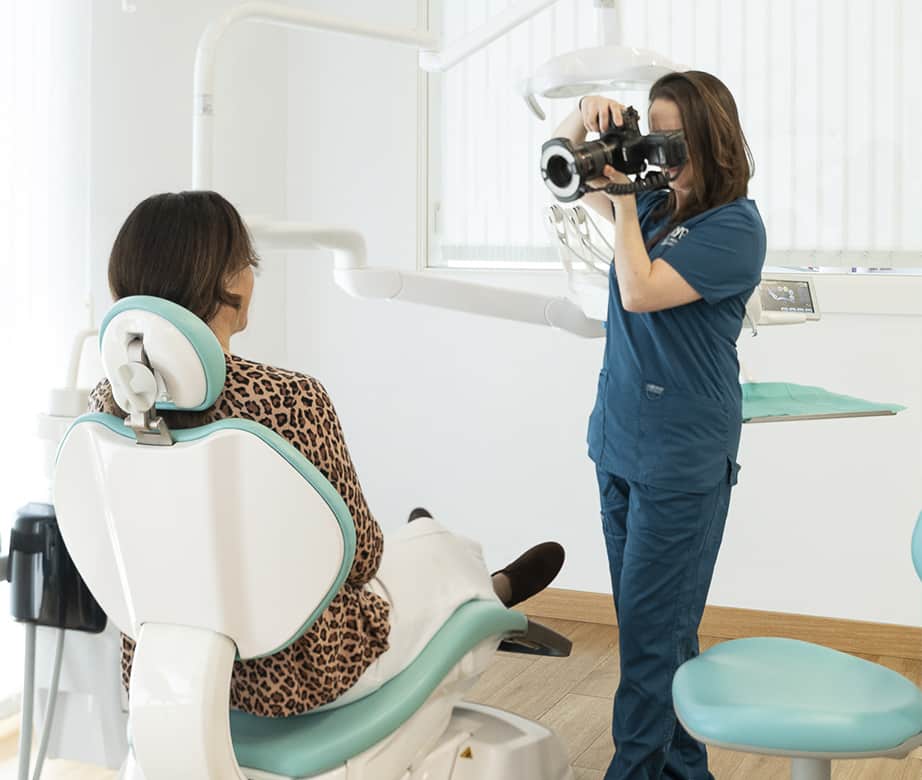 cuanto cuestan las carillas dentales en torremolinos